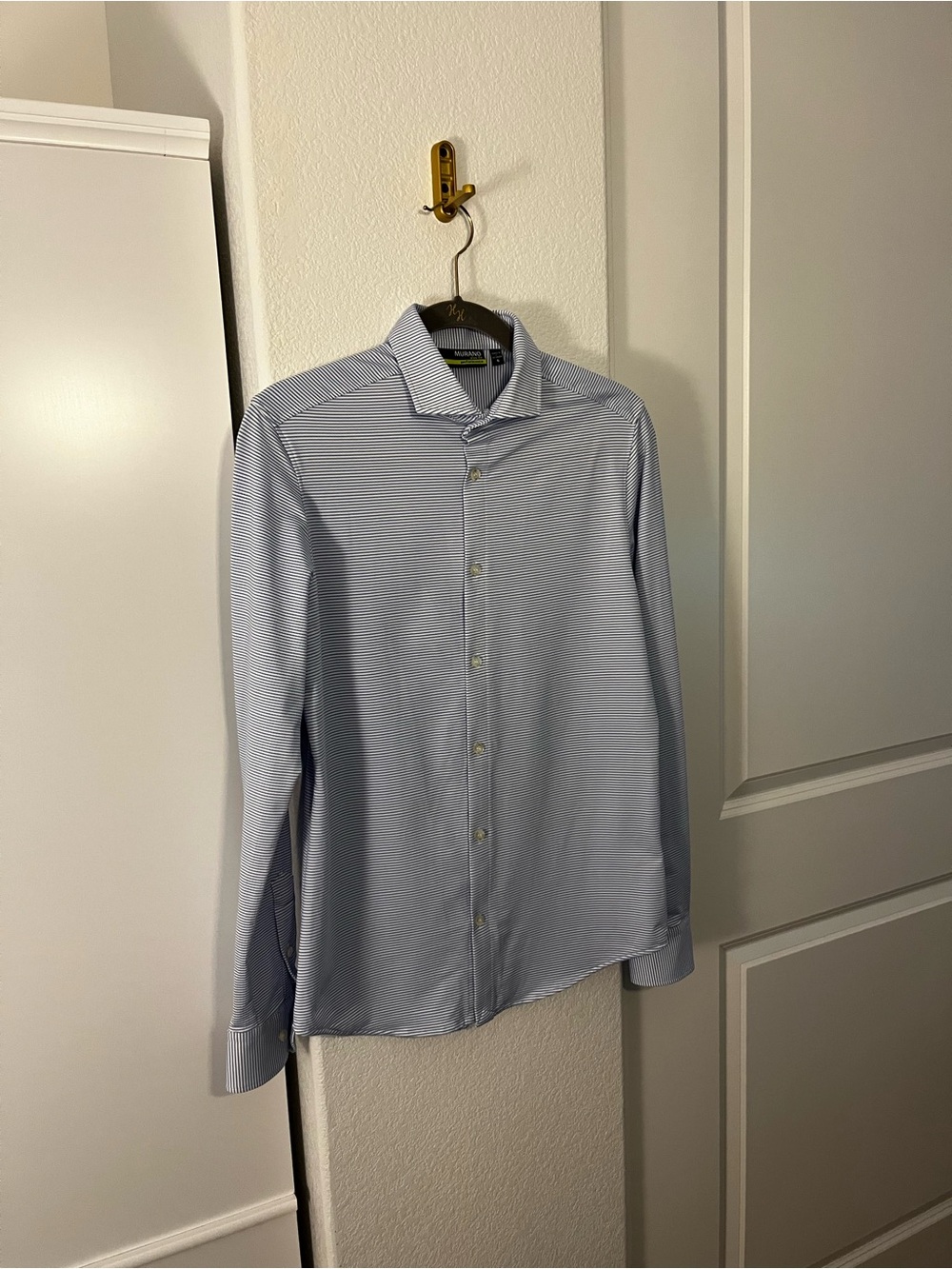 Murano Men’s White Blue Stripe Slim Fit Performance Dress Shirt Small